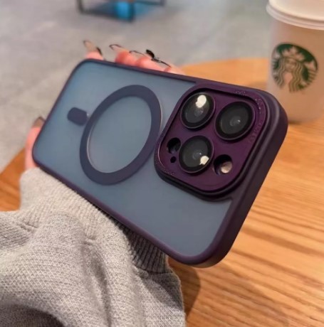 Накладка Magsafe Protective Camera Matte для iPhone 14 Pro фіолетова-1