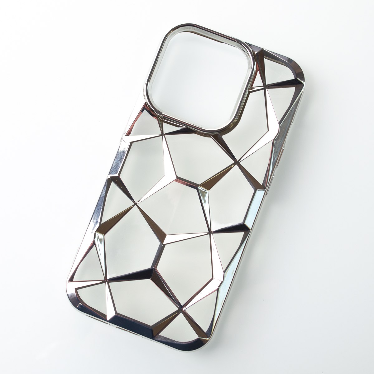 Накладка THREE-DIMENSIONAL DIAMOND для iPhone 16 Pro (срібляста)-2